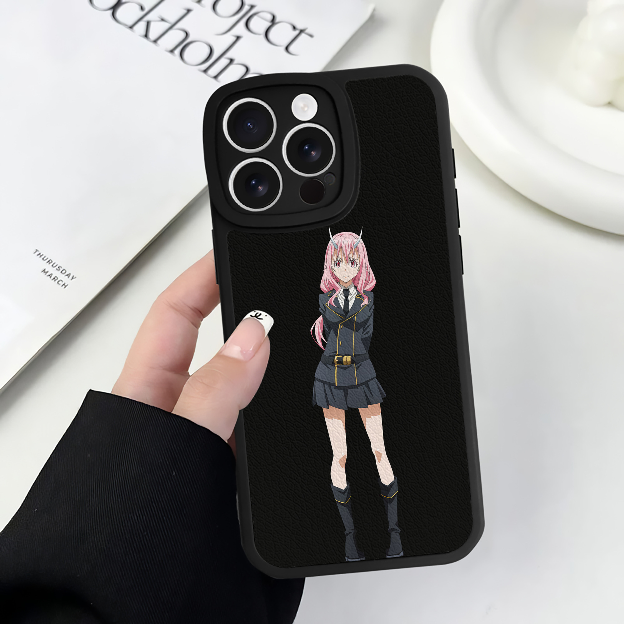 （画像用） 転スラ Regarding Reincarnated to Slime 【iPhone 16シリーズ対応】シリコンスマホケース（レザー調） 材質：シリコン